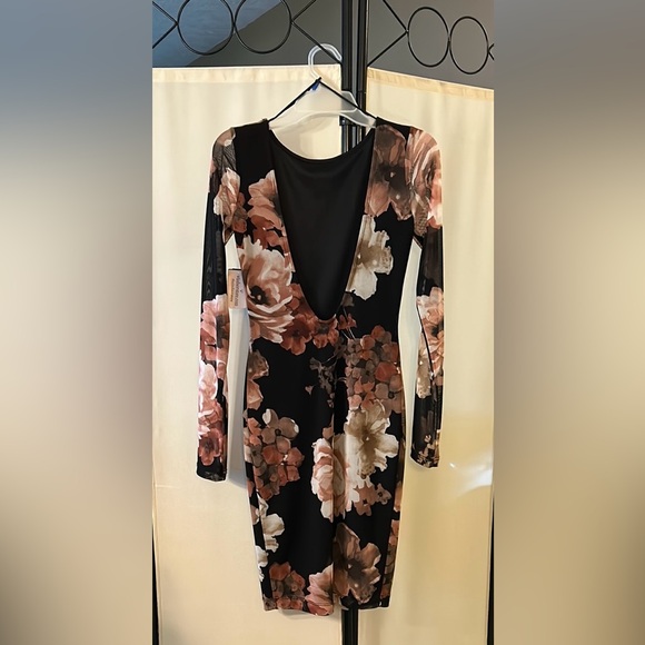 Mesh long sleeve fully-lined low back mini dress. Size XS NWT - Picture 2 of 5